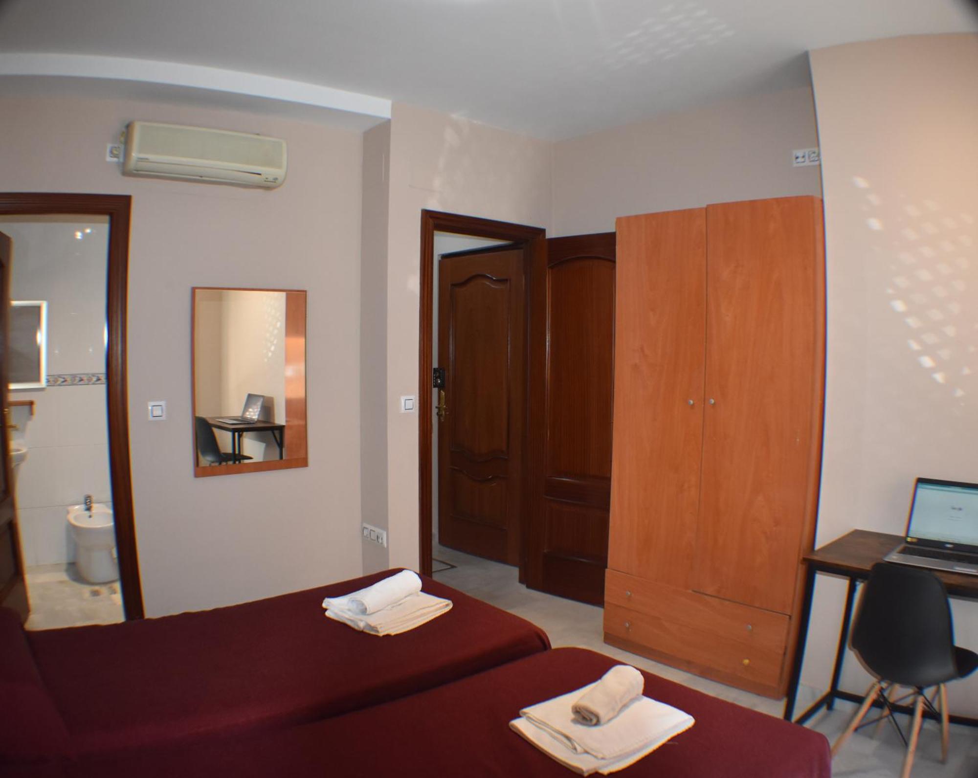 Alamare Appartement *